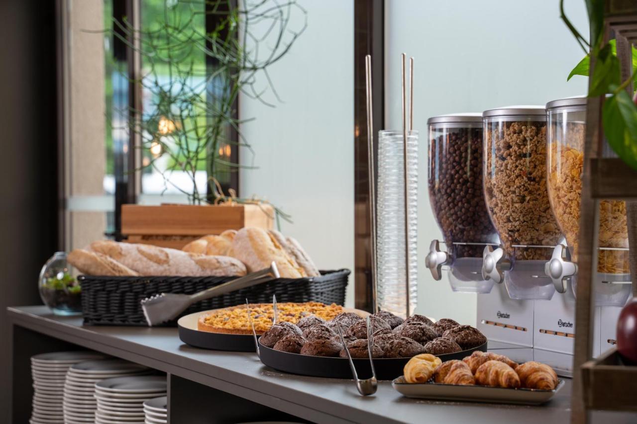 Ibis Hotel Пльзень Экстерьер фото