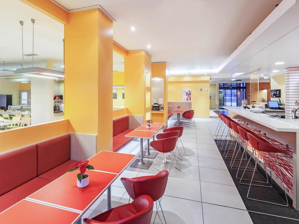 Ibis Hotel Пльзень Экстерьер фото